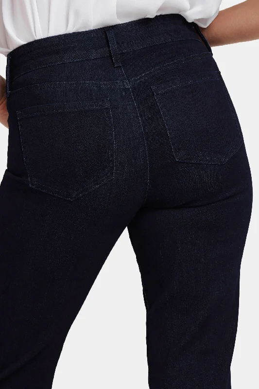 Marilyn Straight Jeans - Dark Enzyme